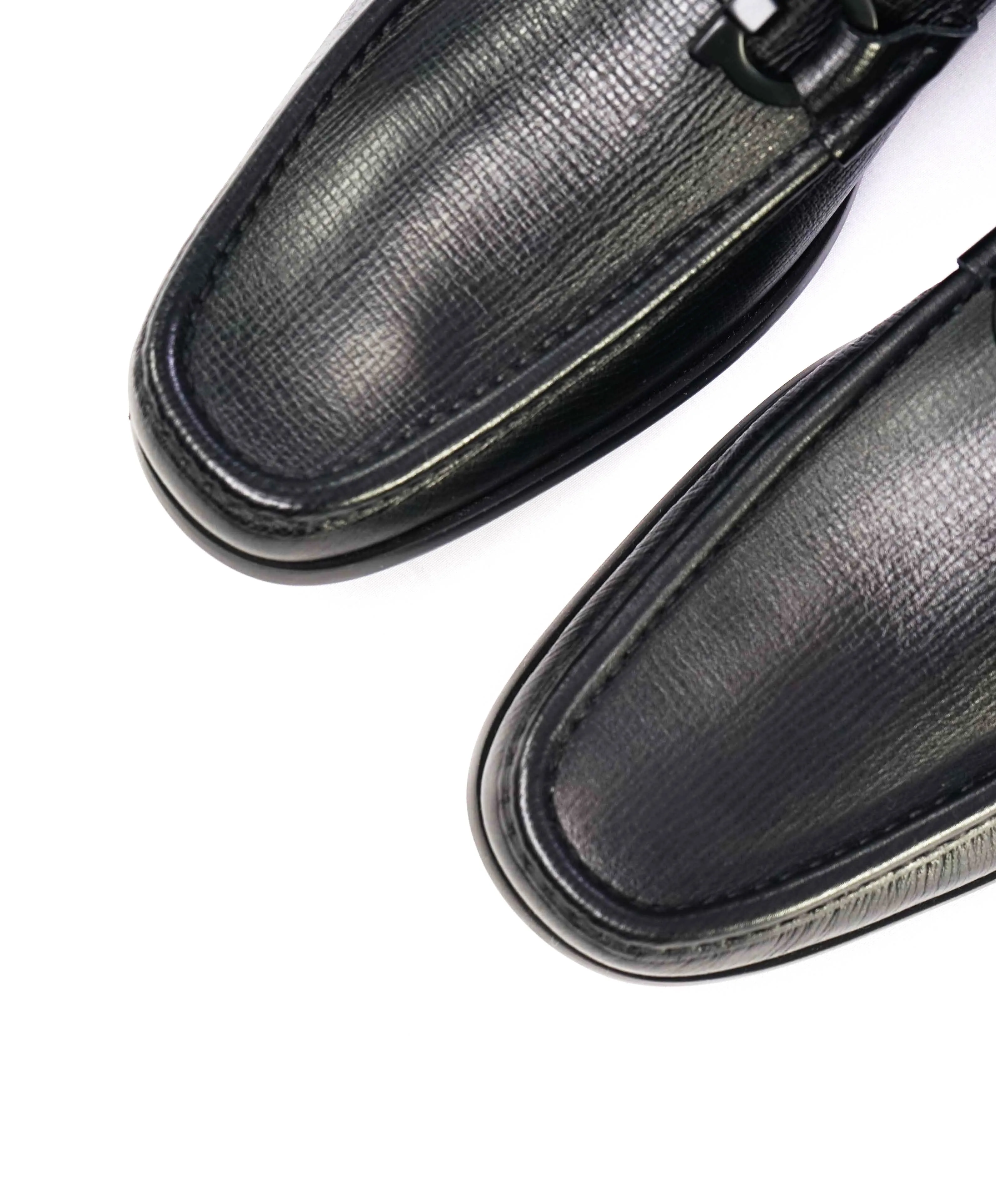 $850 SALVATORE FERRAGAMO - “GRANDIOSO 2" Gancini Bit Loafer Black Leather - 8 E