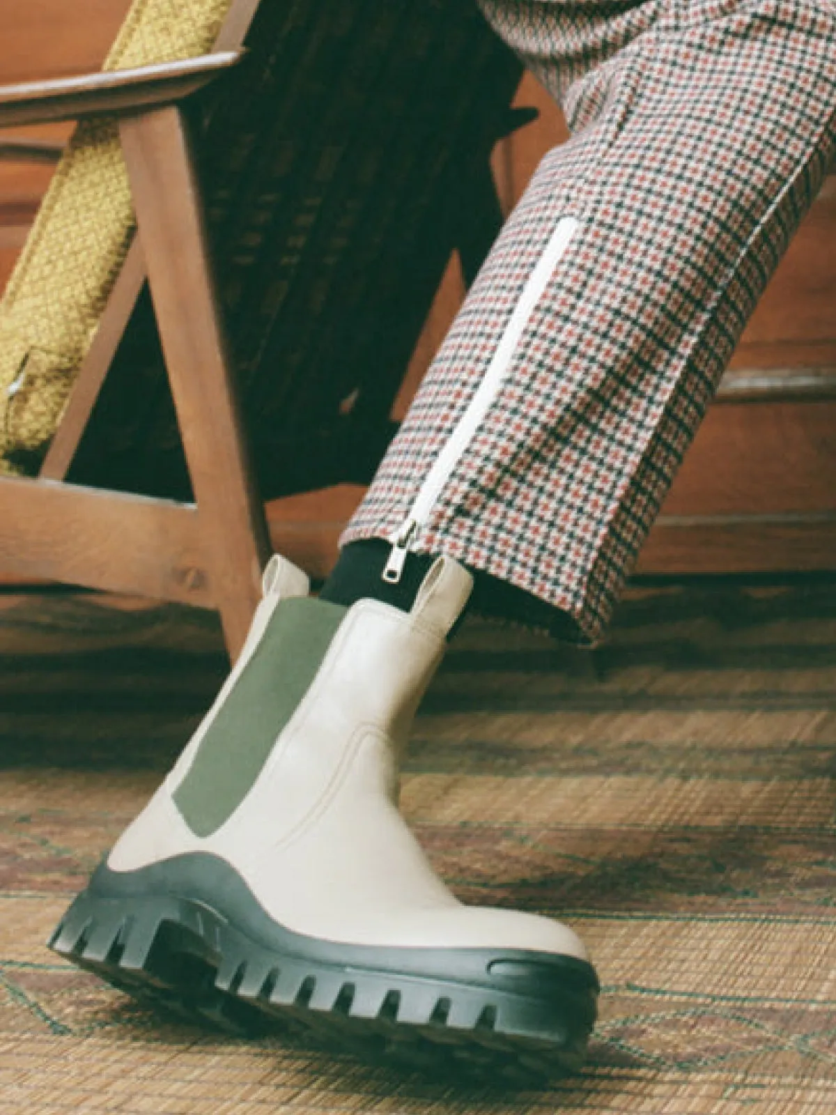 BUBA Slip-on Chelsea Lug Boot