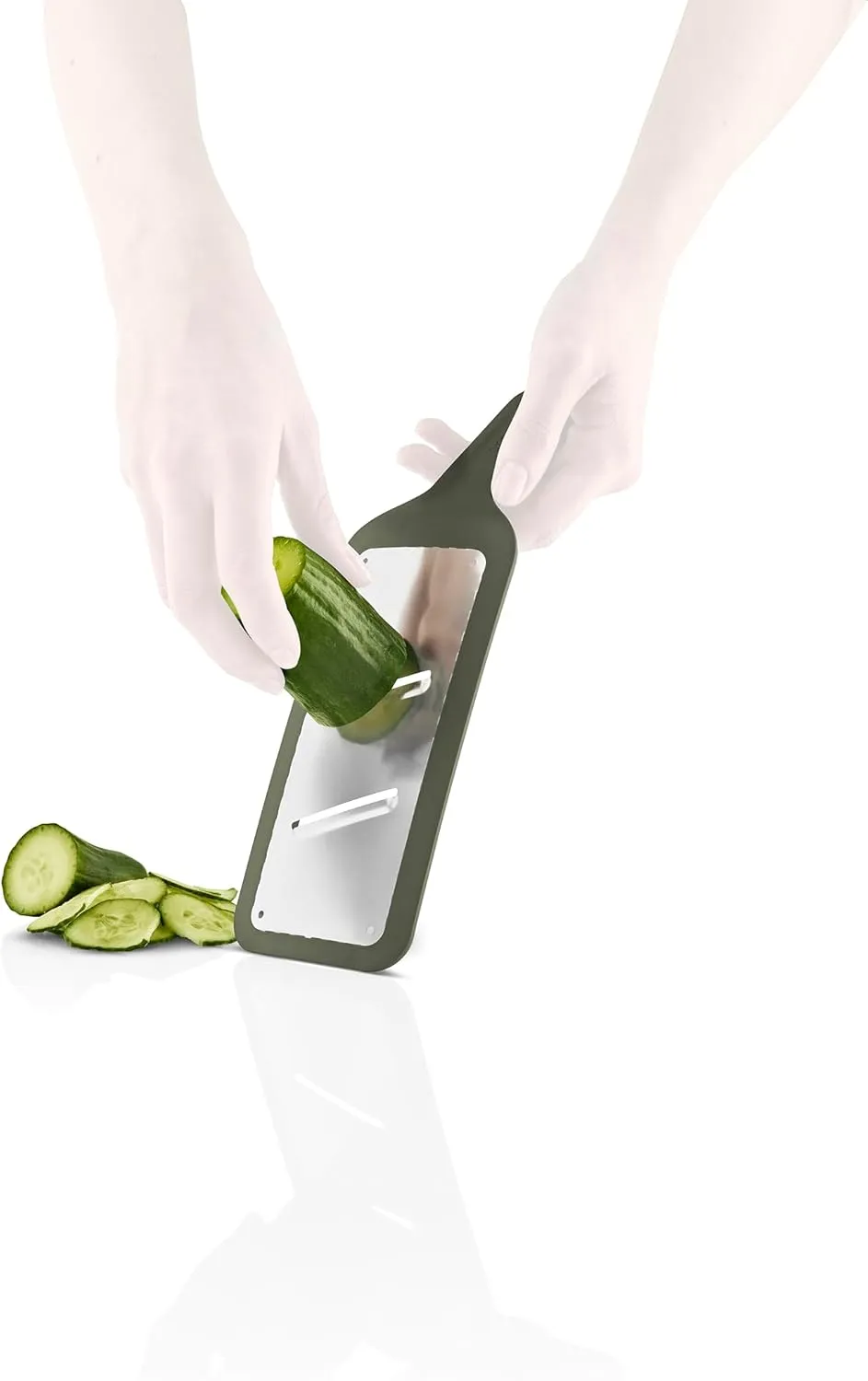 EVA SOLO | Green tools grater slicer | Anti-slip rubber feet for stability on a chopping board or in a bowl | Danish Design & Functionality | Green
