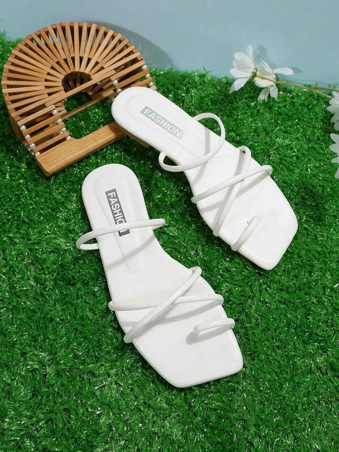 GORGLITTER Women's Cute Strappy Sandals Flat Sandals Toe Ring Summer Slide Sandal Slip on Flip Flops