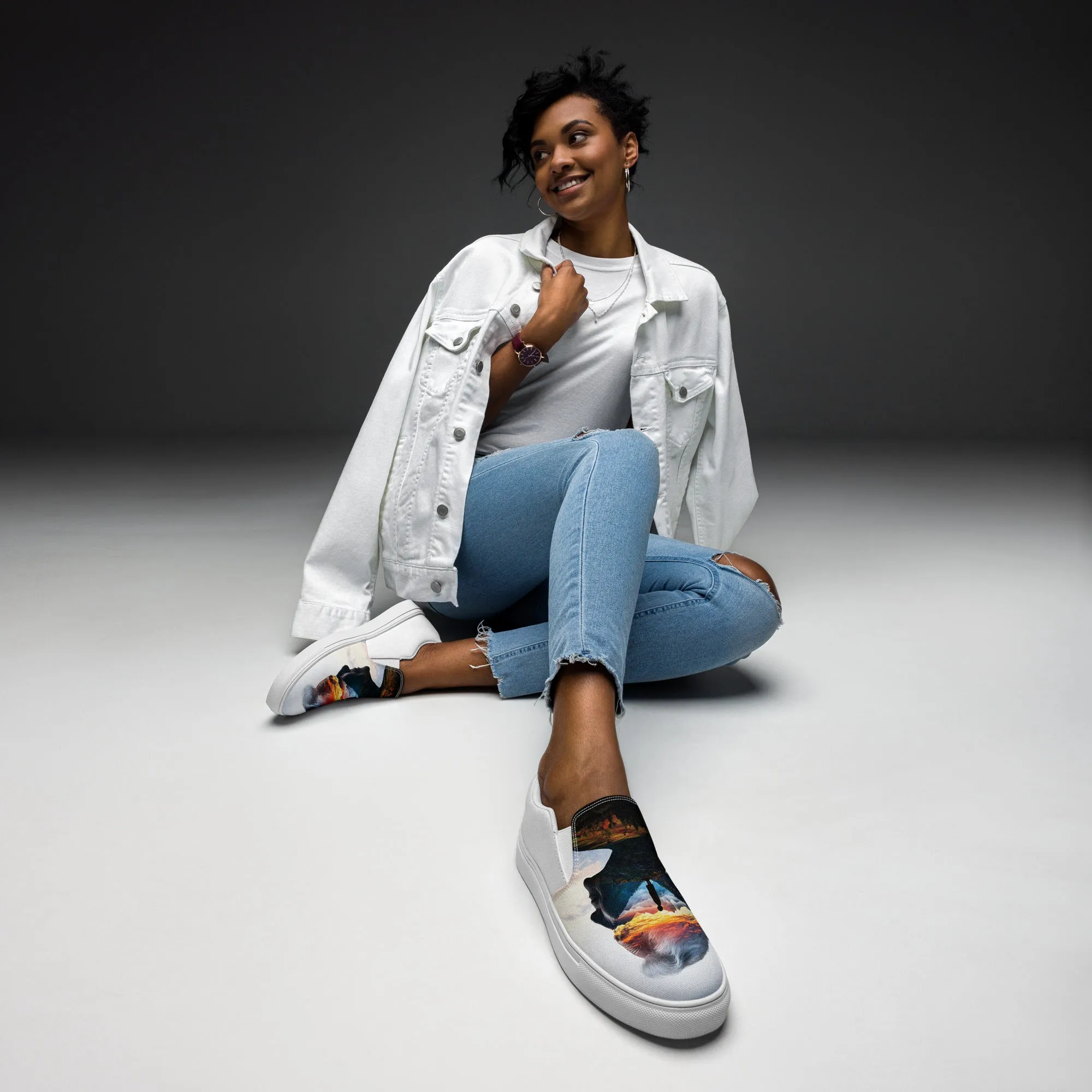 Hidden Peace Women’s slip-on canvas shoes