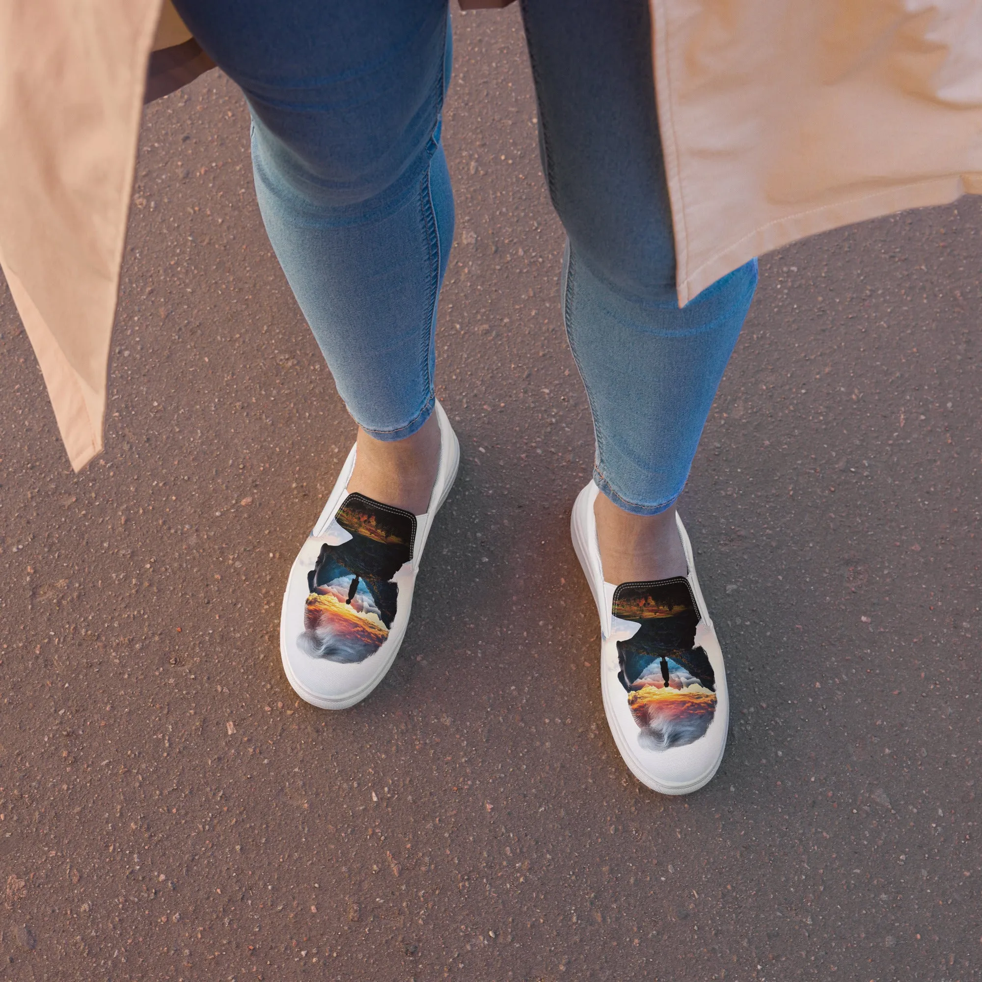 Hidden Peace Women’s slip-on canvas shoes