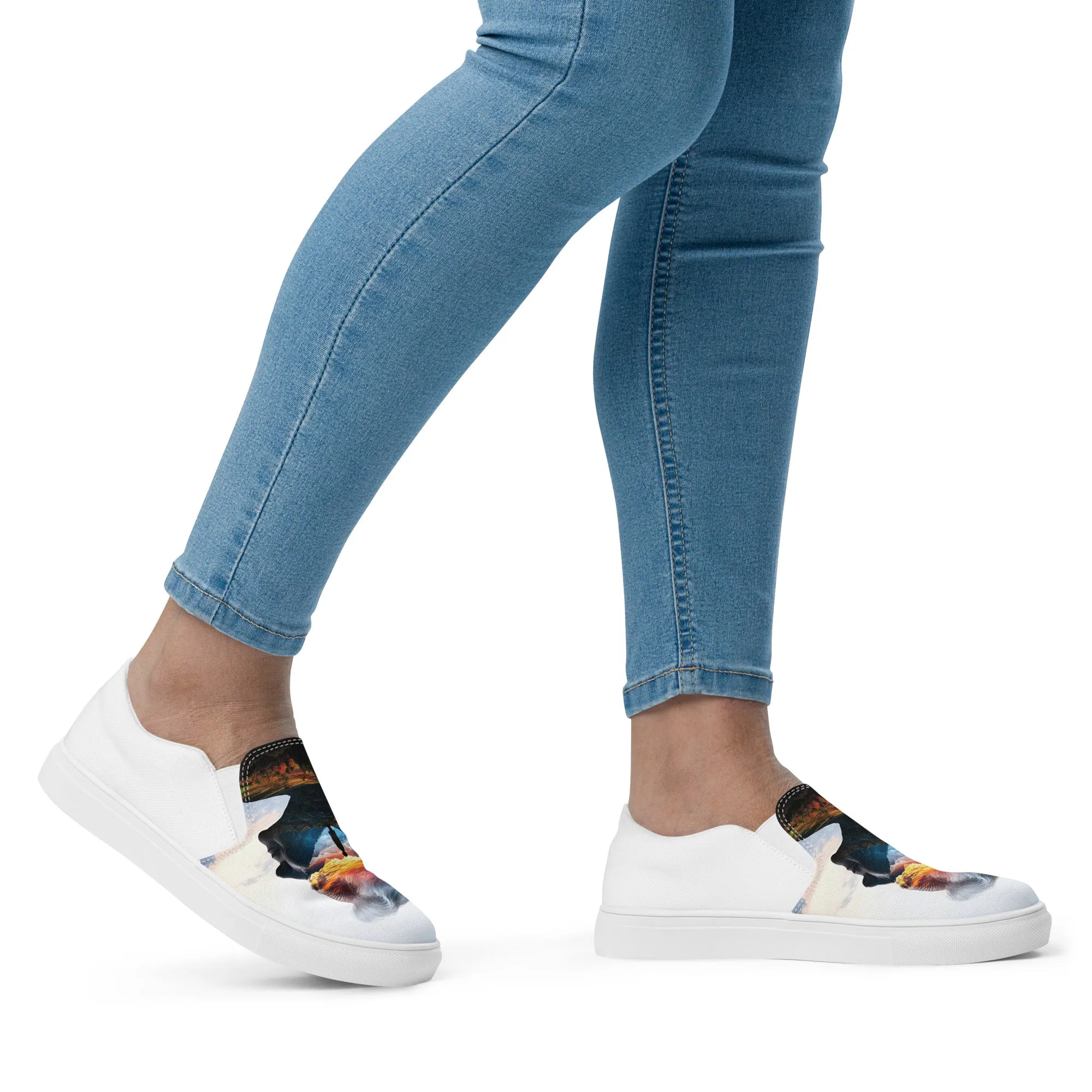 Hidden Peace Women’s slip-on canvas shoes