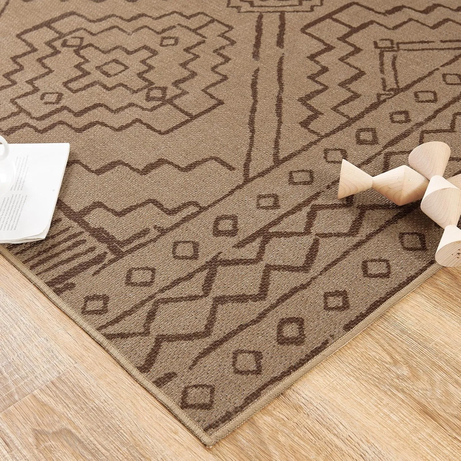 jinchan Area Rug 6x9 Recycled Boho Chic Jute Rug Indoor Outdoor Floor Cover Print Geometric Brown Accent Carpet for Living Room Bedroom Dining Room Patio Garden