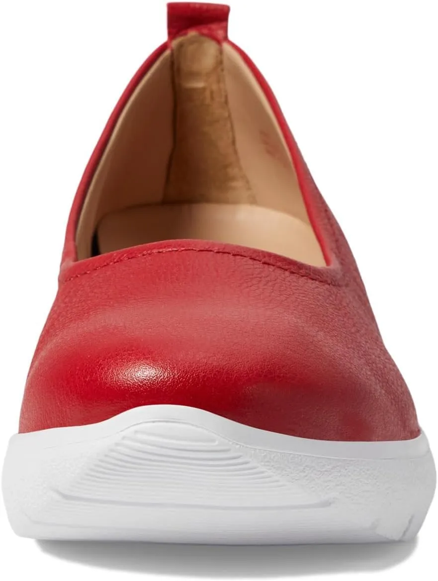 Marc Joseph New York Women's Comfort Slip On Leather Lightweight Loafer Flat