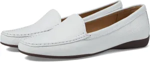 Marc Joseph New York Women's Lake Road Loafer Flat