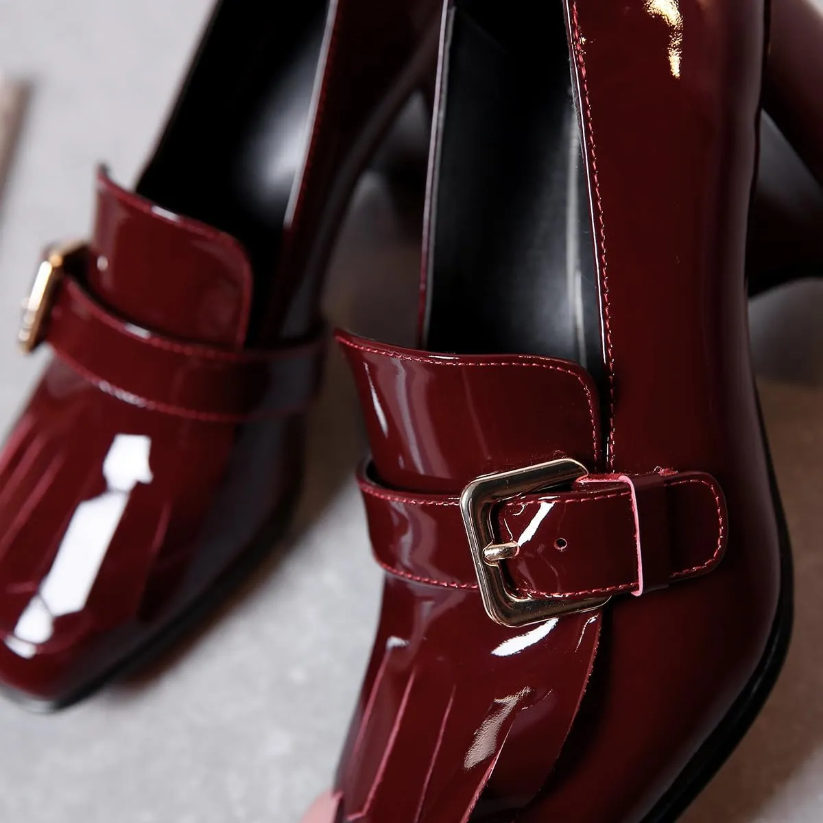 MOOMMO Women Chunky Block Heel Loafers Pumps Square Closed Toe Slip On Dress Shoes Patent Leather Oxford Loafer Shoes Fringe Buckle Tassel Wingtip Office Work Shoe Business Professional 4-11 M US