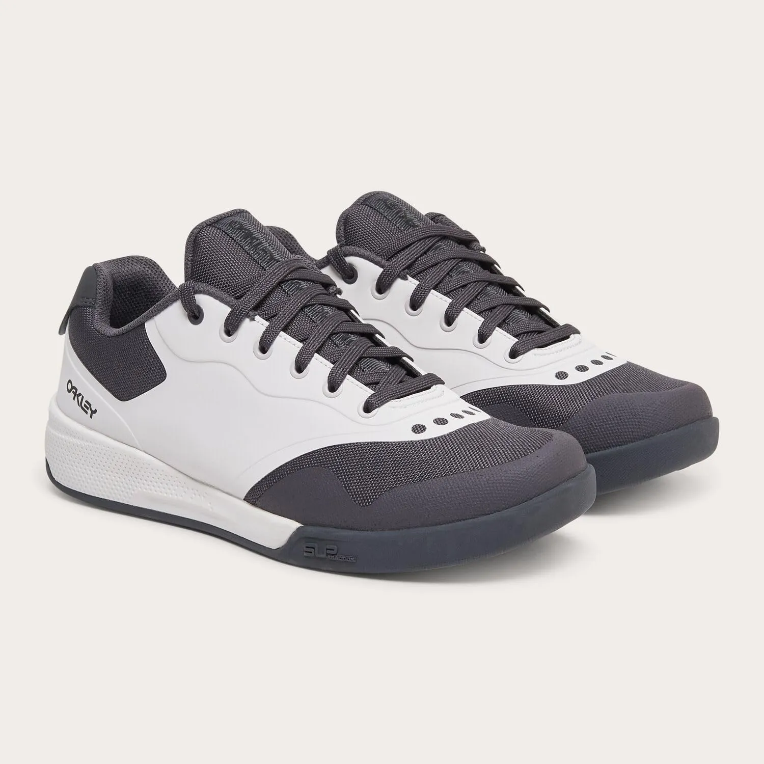Oakley Men's Drift Recycle Mountain Bike Sneaker