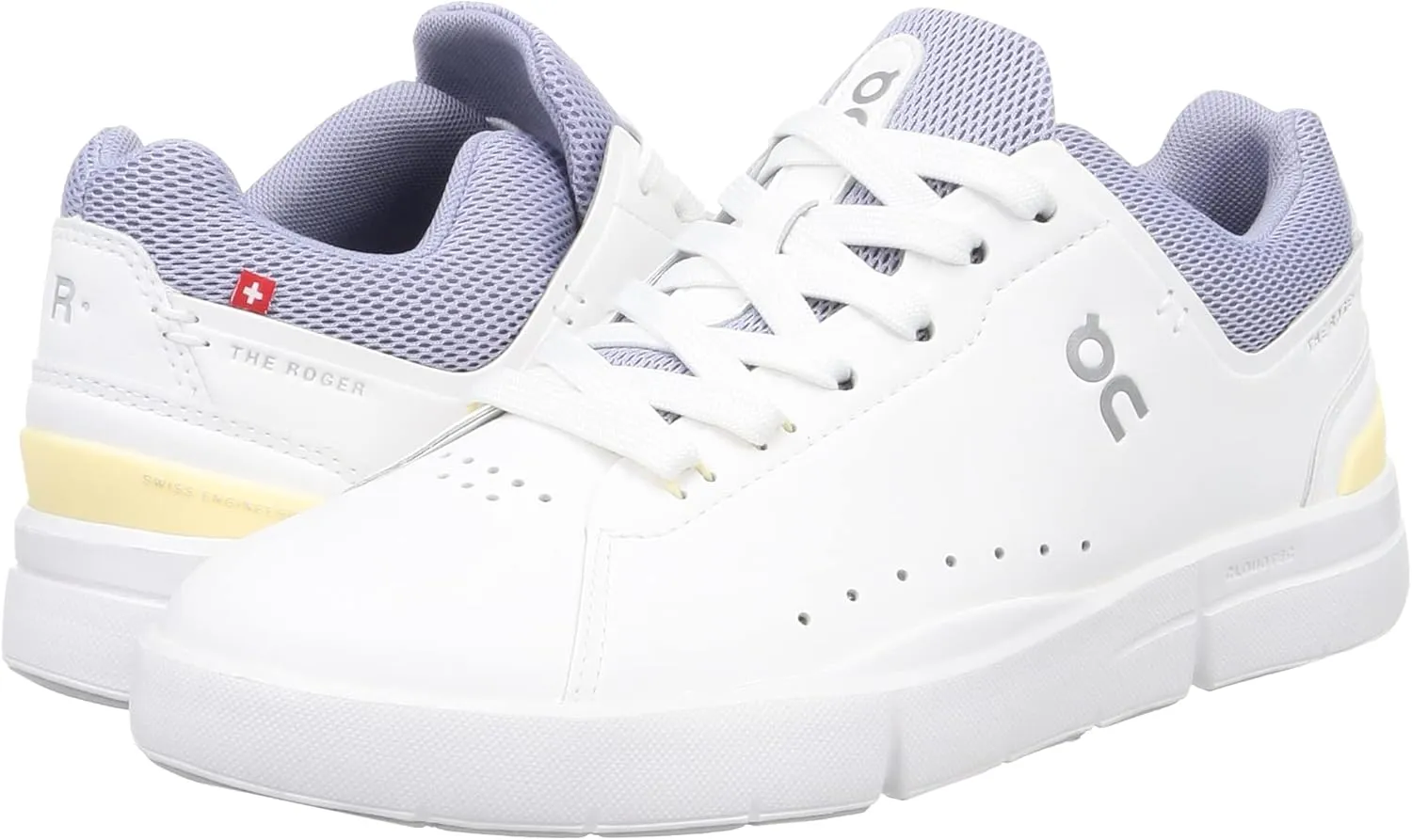 On Women's The Roger Advantage Sneakers