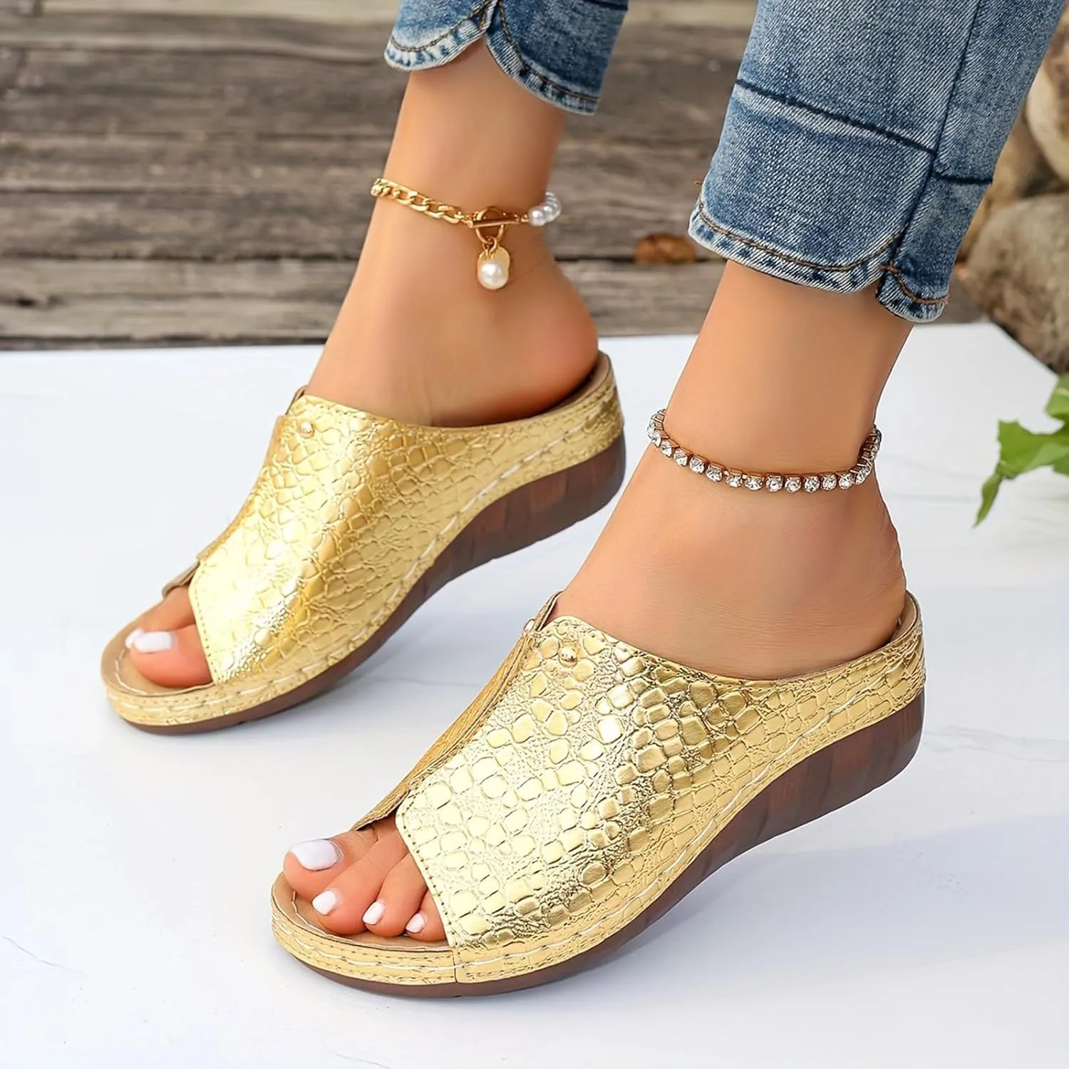 Orthopedic Sandals for Womens Arch Support Crocodile Pattern Dressy Leather Sandal Slip On Casual Open Toe Non-Slip Comfortable Shoes Summer Spring Stylish Beach Visits Festivals Party Shoe