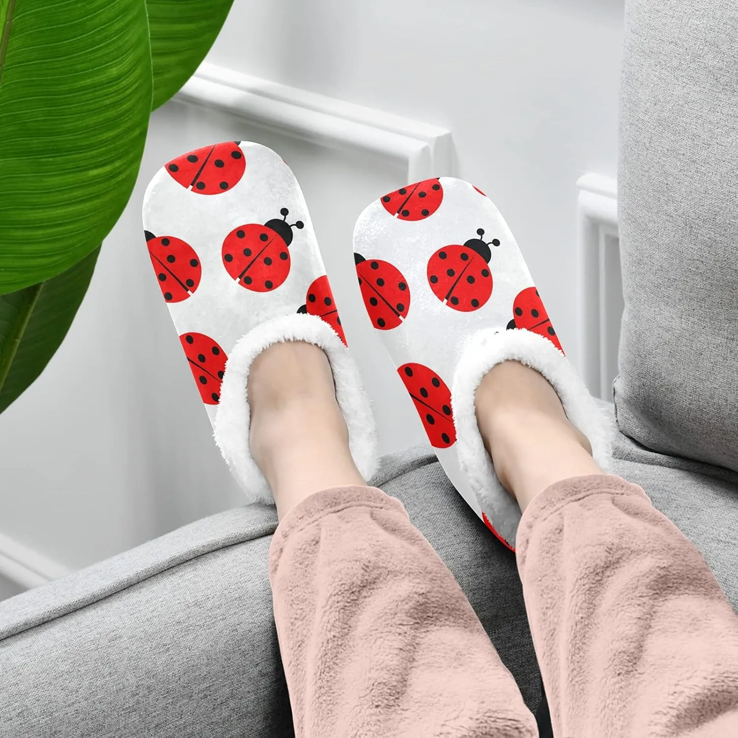 Poeticcity Unisex Fuzzy House Slippers, Warm Fur Lining Shoes, Non-Slip Memory Foam Slippers M-XXL