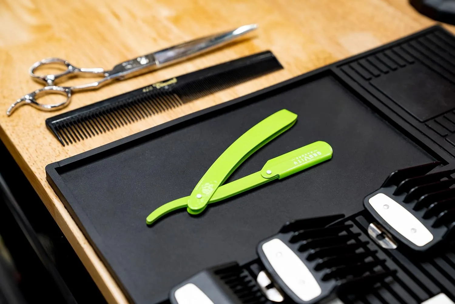 Professional Straight Razor - Minimal Exposure Straight Razor Kit with 10 Gravity Premium Blades, .5mm Exposed (The Ridler)