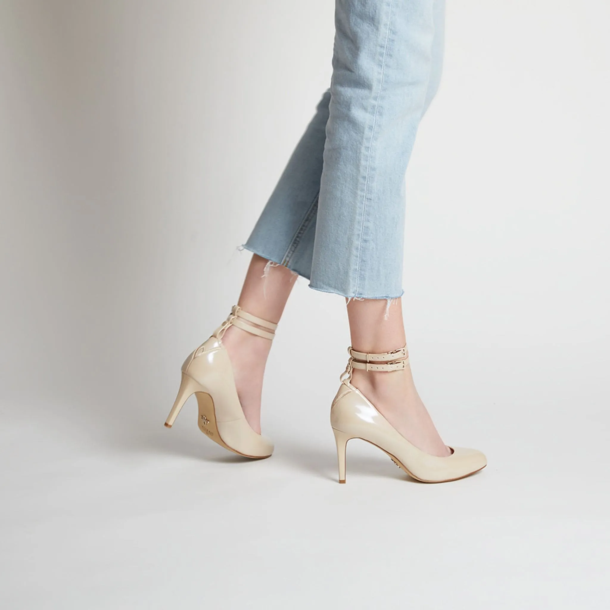 REVERSIBLE DOUBLE WRAP ANKLE STRAPS