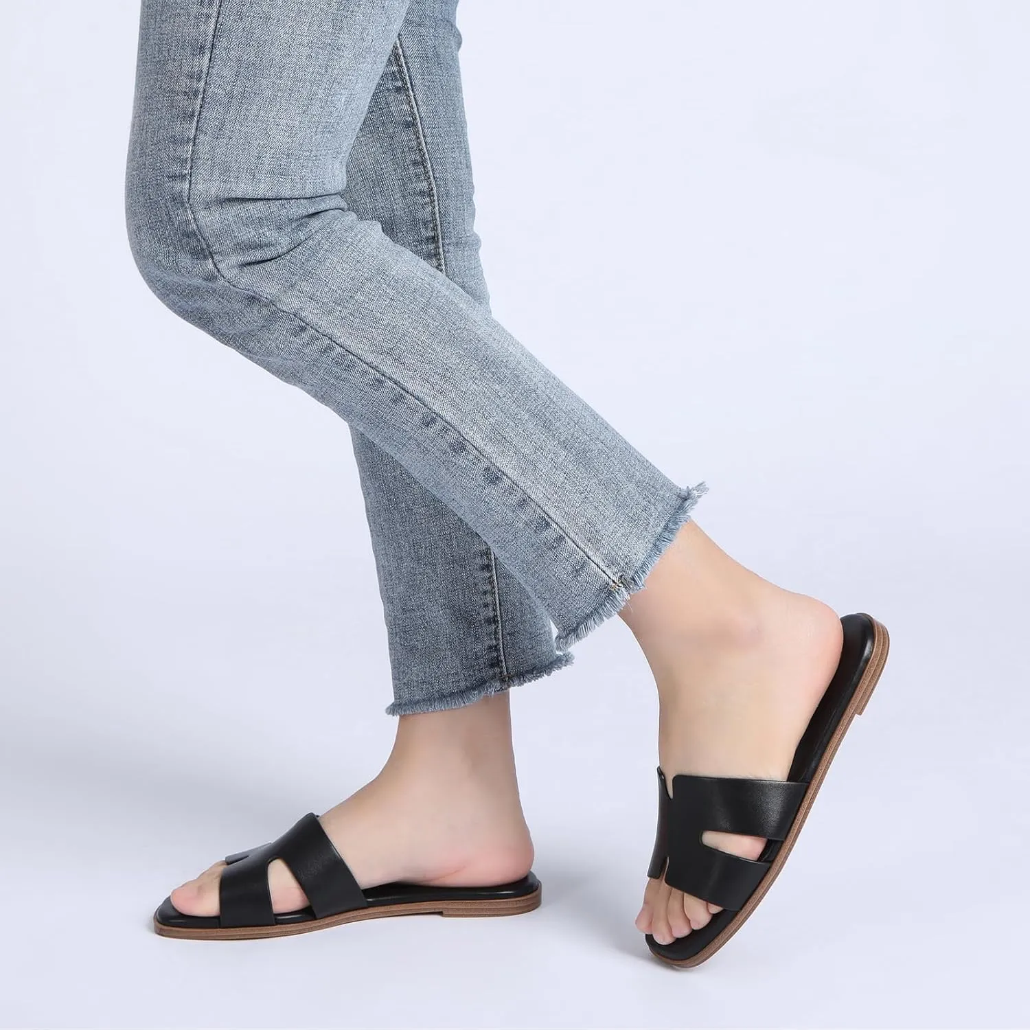Rihero Women's Dressy Flat Sandals Comfortable Slip On Leather Slide Sandals