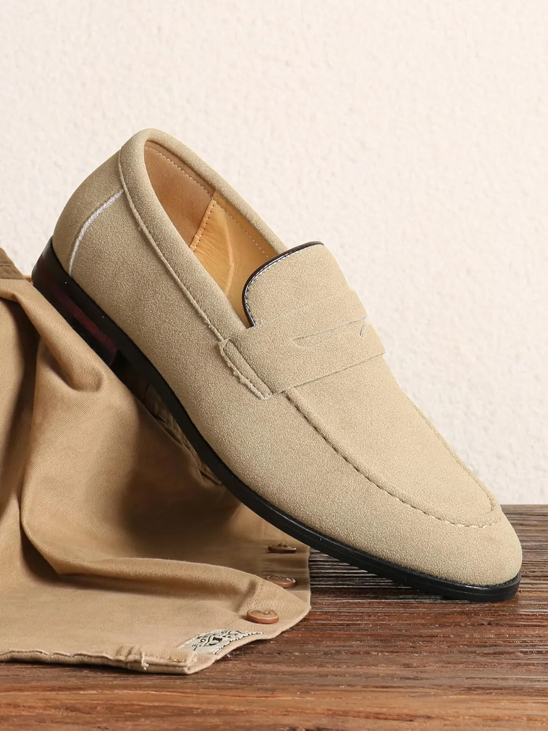 Santimon Penny Loafers for Men, PU Velvet Leather, Moc Toe, Slip-On Dress Casual Office Shoes
