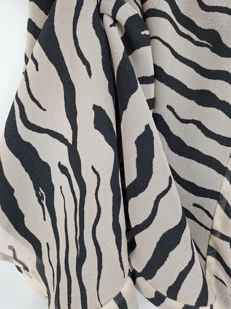 SNDYS Lightweight Flowy Zebra Pants Size 8