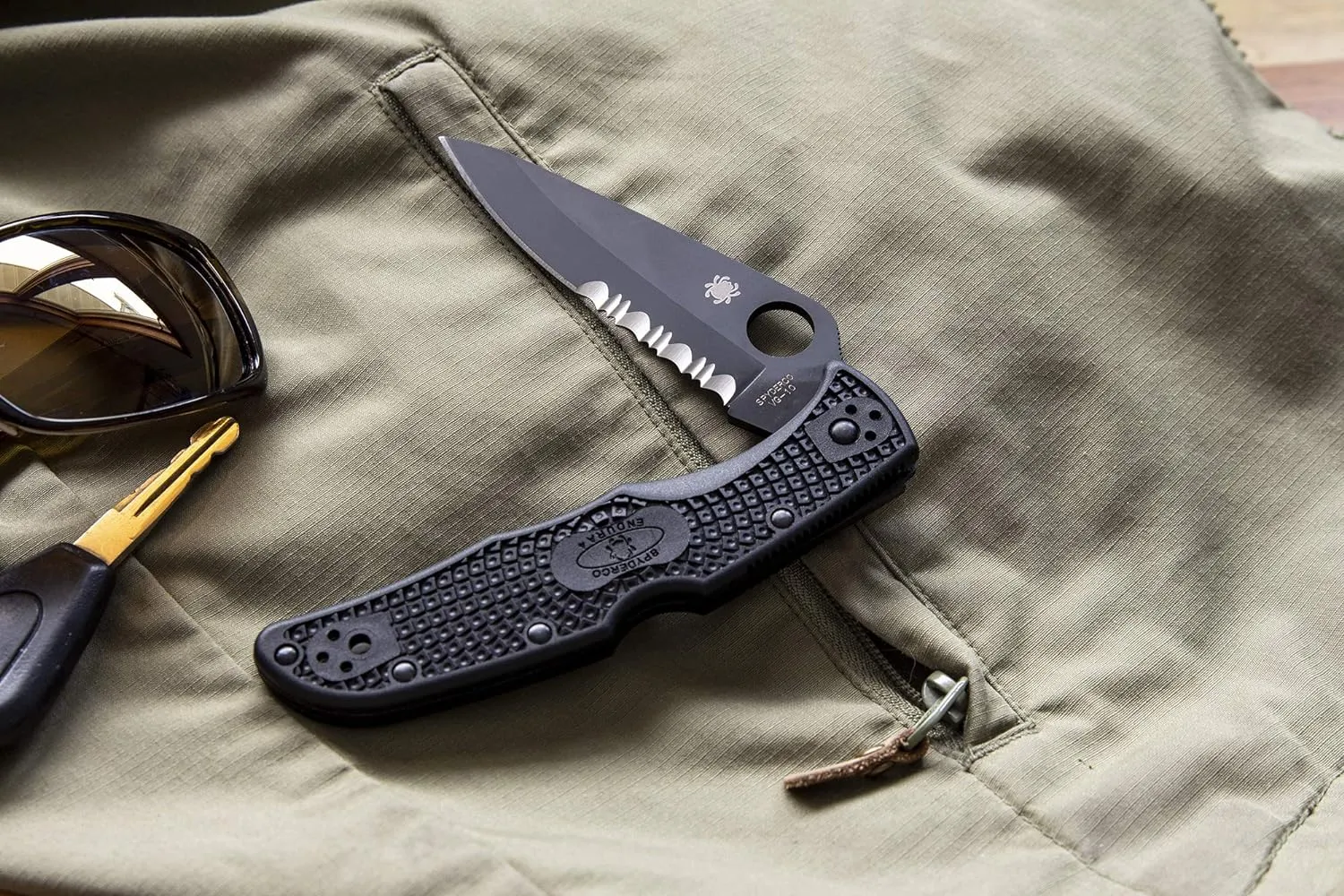 Spyderco Endura 4 Lightweight Signature Knife with 3.80" VG-10 Steel Blade and Orange FRN Handle - PlainEdge - C10FPOR