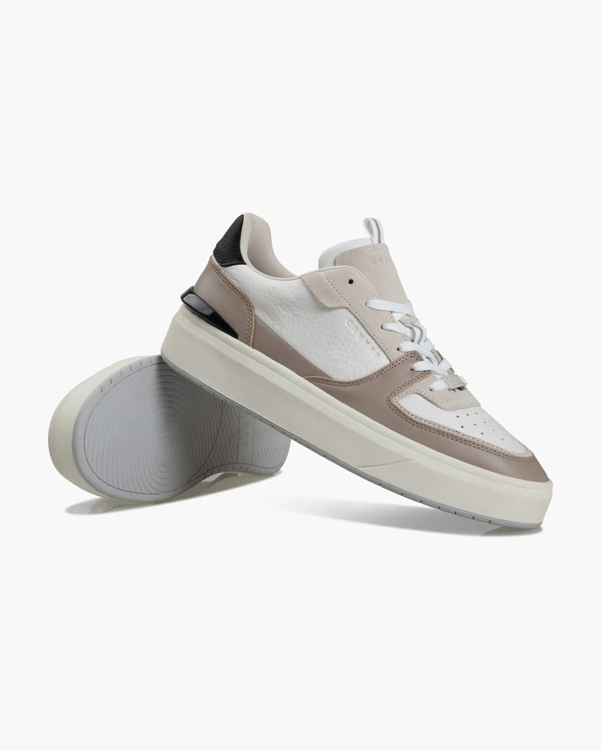Surefire Tennis Sneaker*