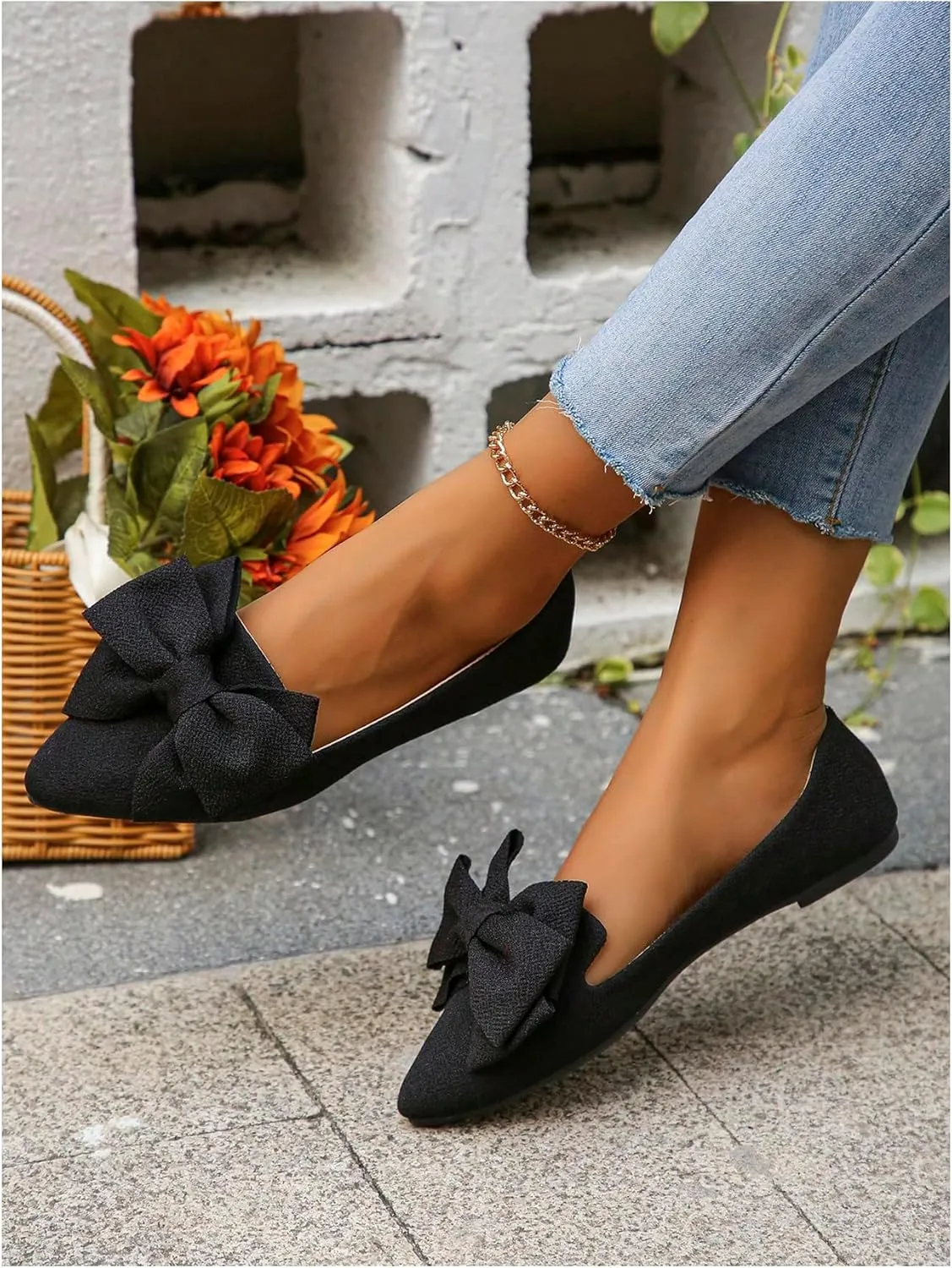 SweatyRocks Women's Bow Knot Pointed Toe Flat Shoes Comfortable Outdoor Dressy Shoes
