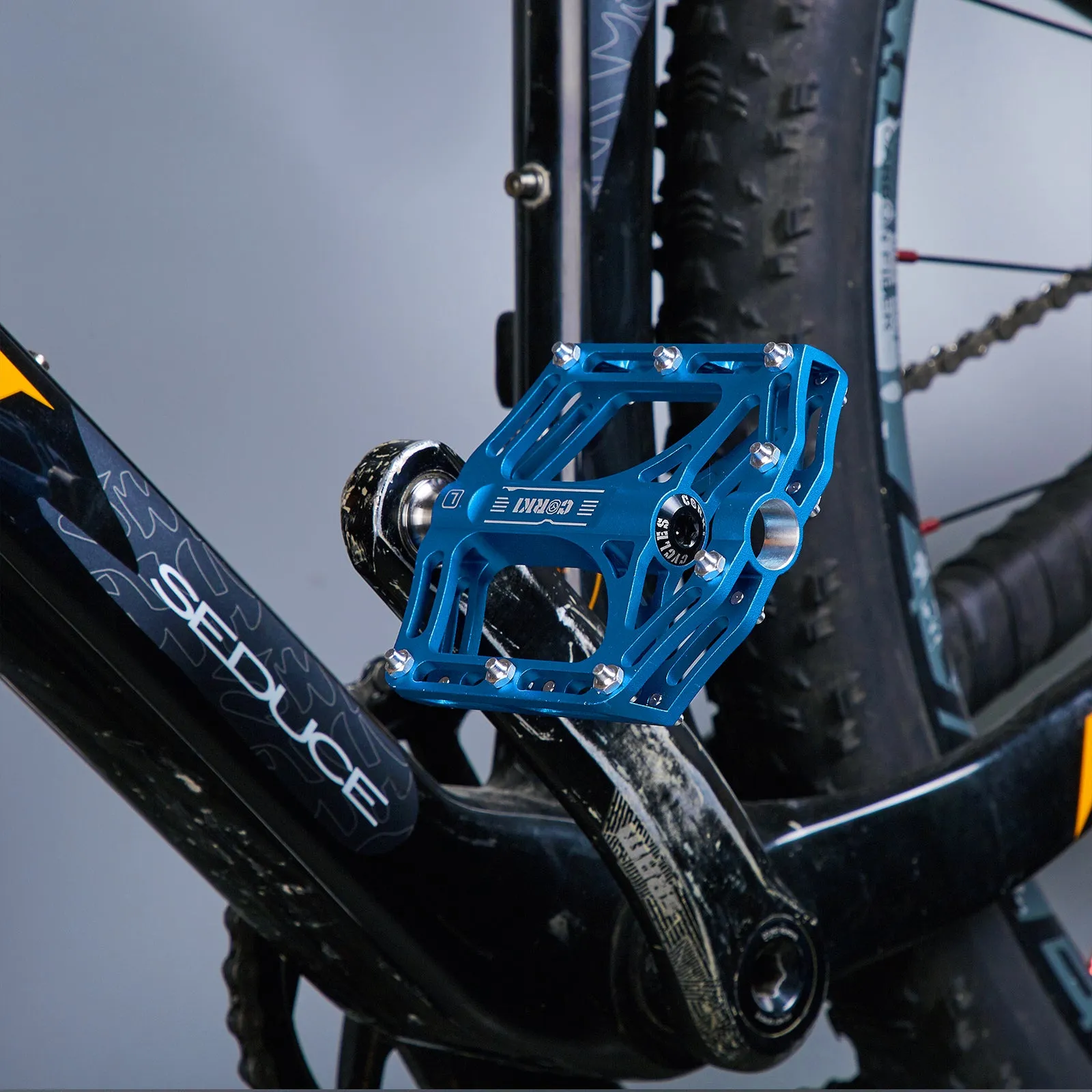 TOPO Titanium Flat Platform Mountain Bike Pedals