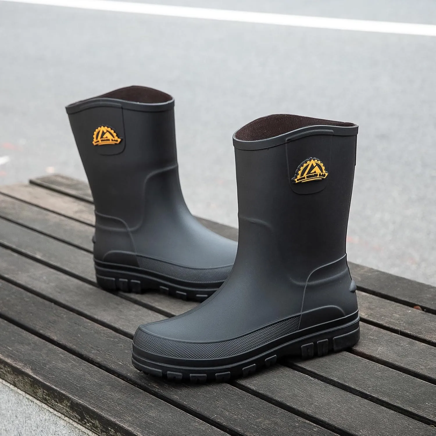 Waterproof Garden Rain Boots for Men Breathable Lightweight Mid Calf Deck Fishing Outdoor Slip Resistant Shoes