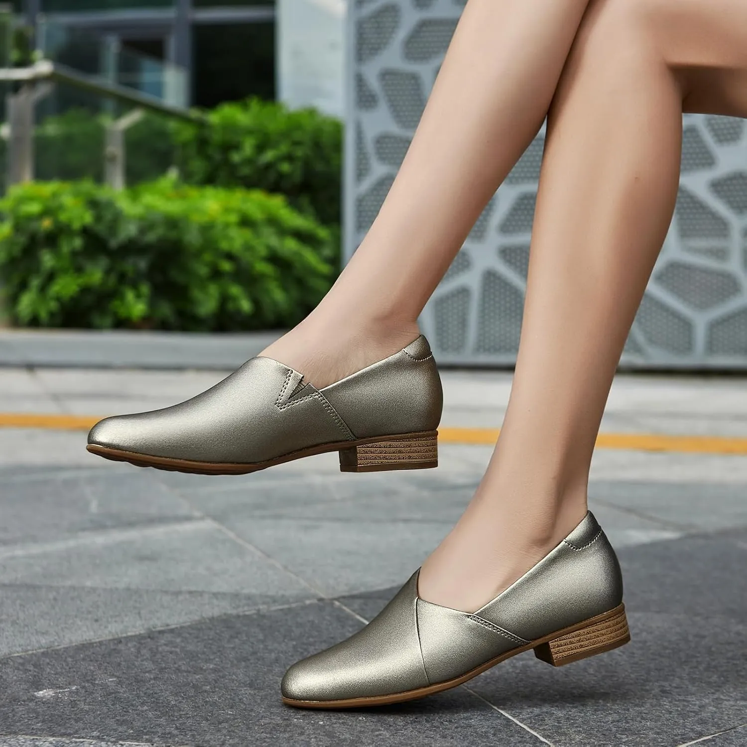 Women's Classic Comfort Dress Shoes Casual Leather Loafers Flats Cute Versatile Slip-Ons Everyday Work Shoes
