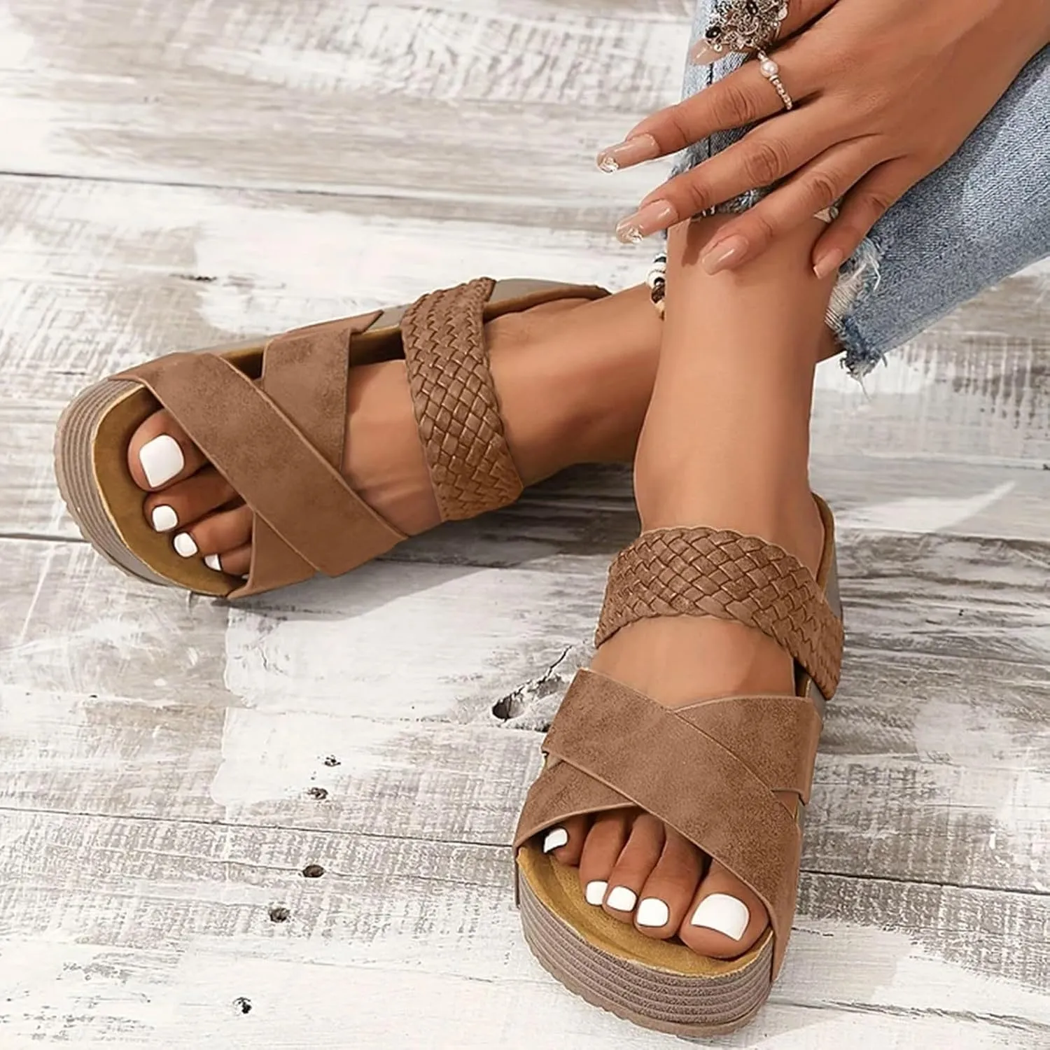 Women's Hollow Wedge Sandals Comfortable Lightweight Cross-strap Woven Texture Beach Slippers Casual Gaiden Slingback Sandal Casual Outings Beach Visits Outdoor Festivals Casual Workplace Shoes