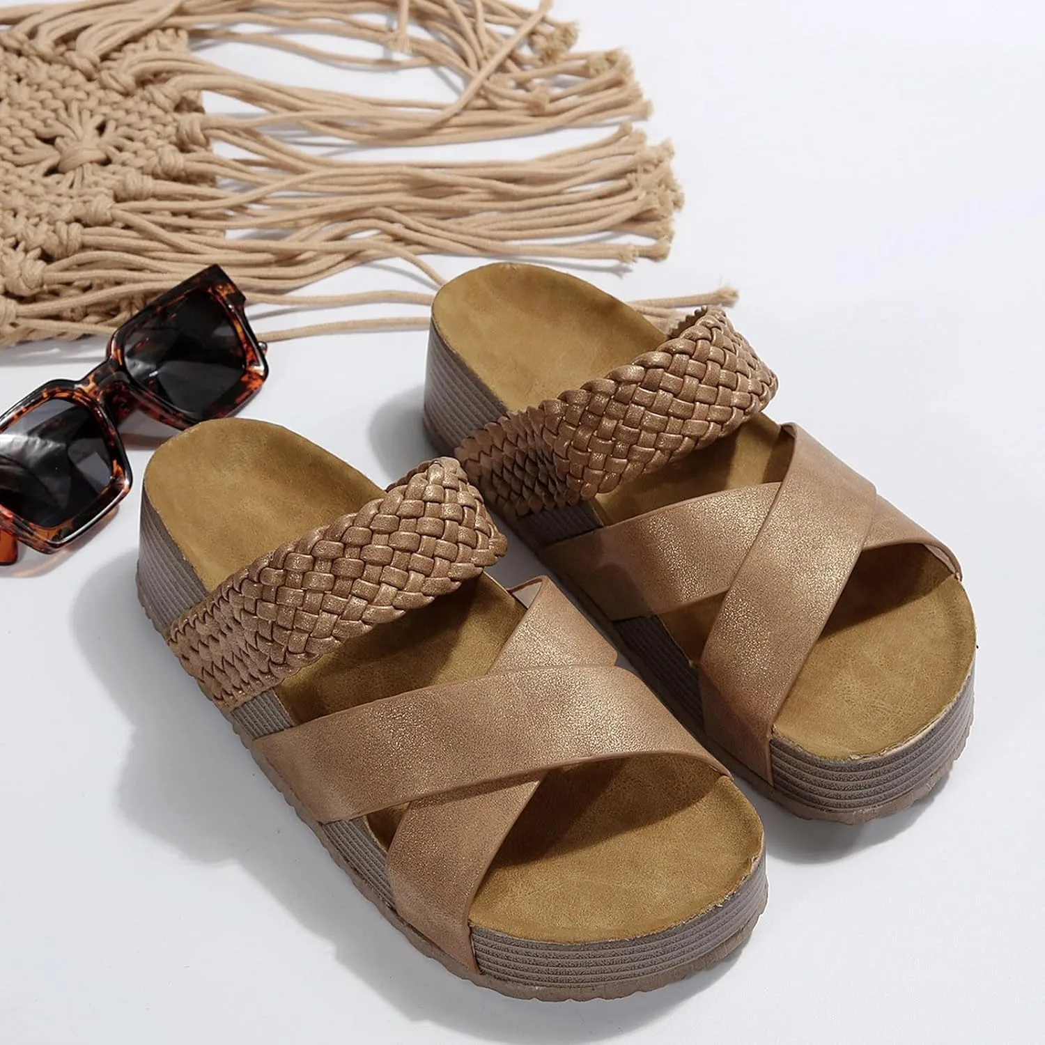 Women's Hollow Wedge Sandals Comfortable Lightweight Cross-strap Woven Texture Beach Slippers Casual Gaiden Slingback Sandal Casual Outings Beach Visits Outdoor Festivals Casual Workplace Shoes